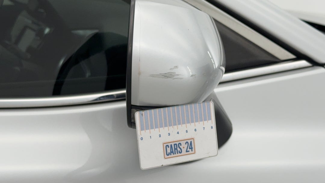 2018 Toyota Camry Ascent Hybrid, Automatic, 111846 km, Side Mirrors Housing RHS Scratch