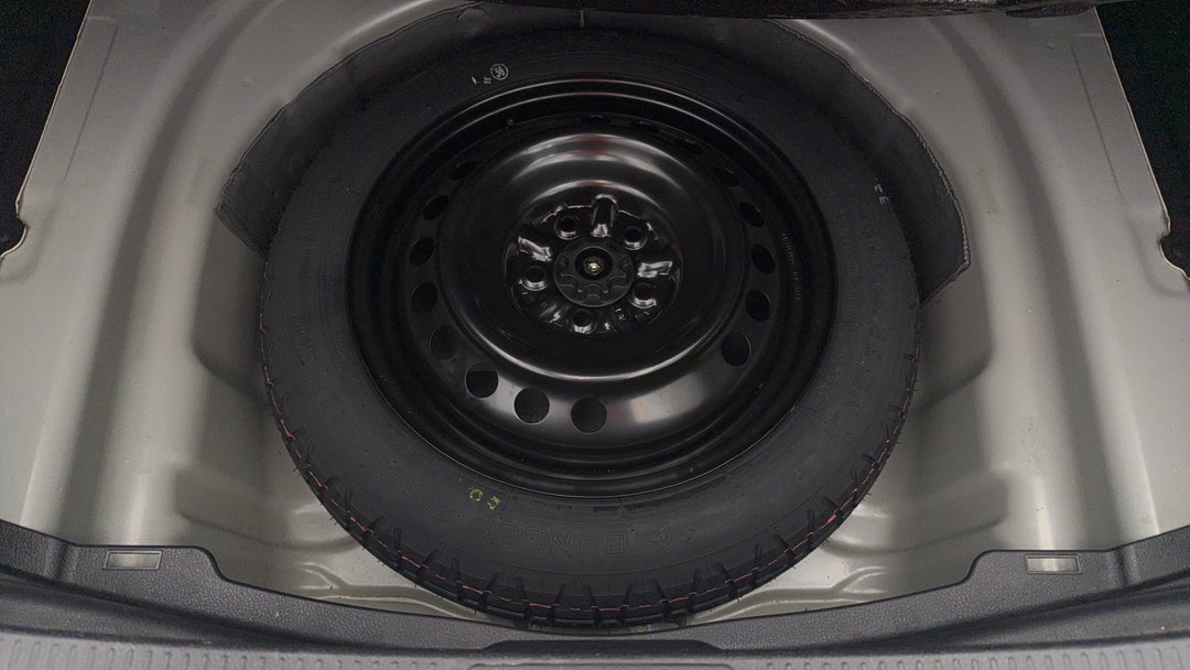 2018 Toyota Camry Ascent Hybrid, Automatic, 111846 km, Spare Wheel