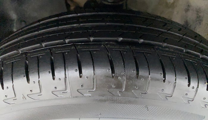 2018 Maruti IGNIS DELTA 1.2 K12, Petrol, Manual, 8,493 km, Left Front Tyre Tread