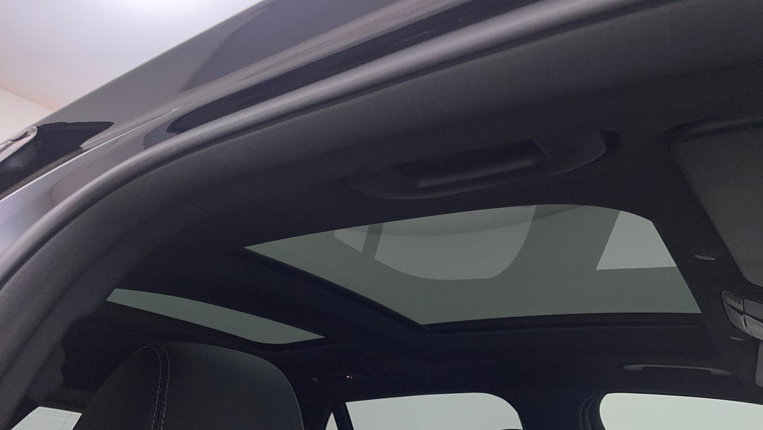 Interior Sunroof/Moonroof