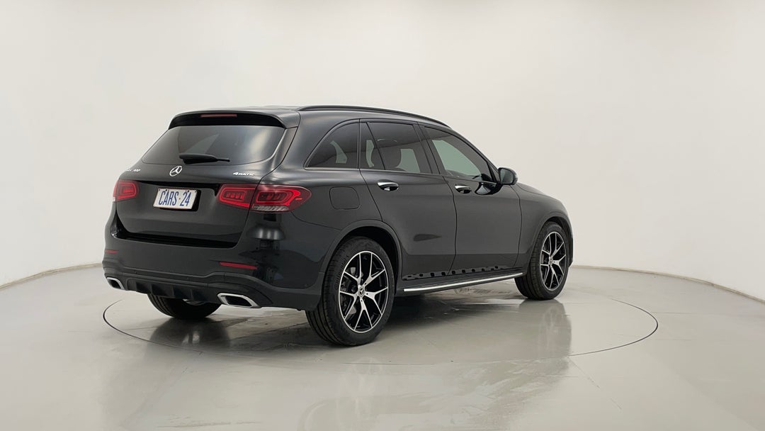 Right Back Diagonal (45- Degree) View