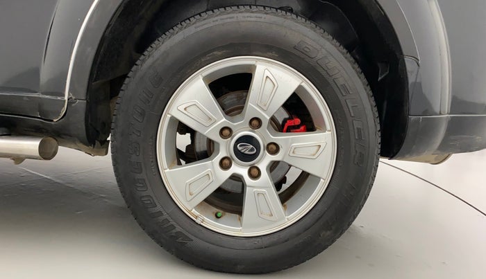 2013 Mahindra XUV500 W8, Diesel, Manual, 98,601 km, Left Rear Wheel