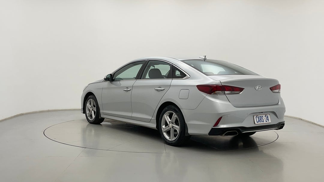 Left Back Diagonal (45- Degree) View