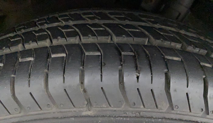 2012 Maruti Swift Dzire VXI, Petrol, Manual, 24,695 km, Right Rear Tyre Tread