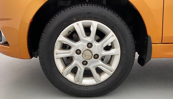 2017 Tata Tiago XZ PETROL, Petrol, Manual, 35,237 km, Left Front Wheel