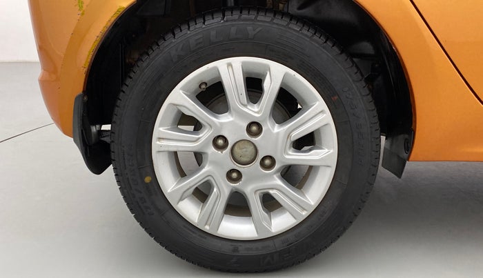 2017 Tata Tiago XZ PETROL, Petrol, Manual, 35,237 km, Right Rear Wheel