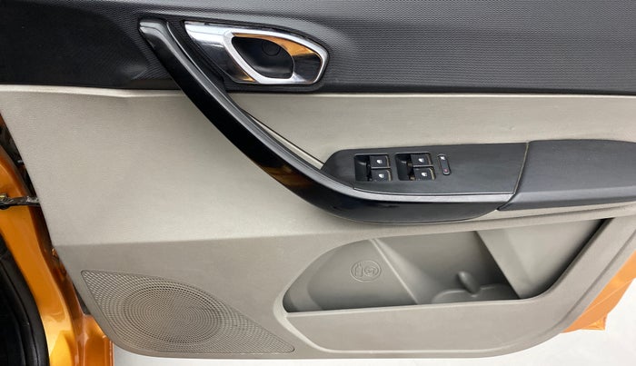 2017 Tata Tiago XZ PETROL, Petrol, Manual, 35,237 km, Driver Side Door Panels Control