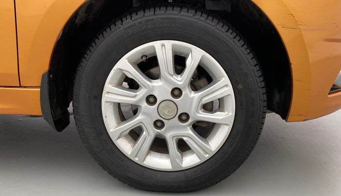 2017 Tata Tiago XZ PETROL, Petrol, Manual, 35,237 km, Right Front Wheel