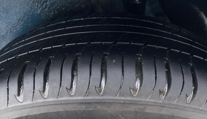 2017 Maruti IGNIS DELTA 1.2, Petrol, Manual, 74,019 km, Left Rear Tyre Tread