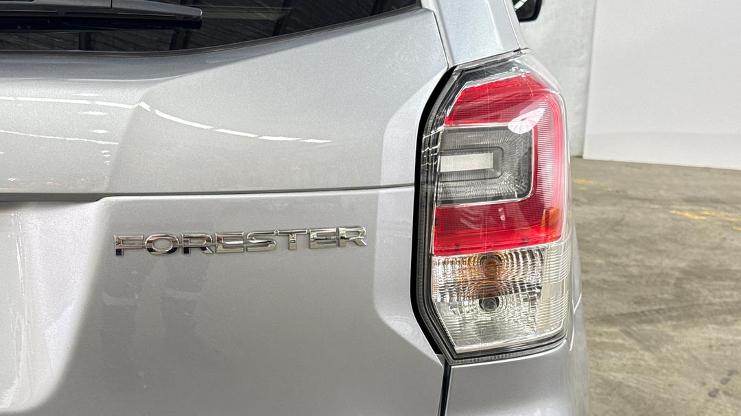 2016 Subaru Forester 2.5i-l, Automatic, 53010 km, Badge (Boot Right Side)