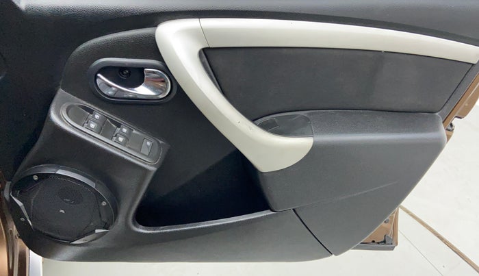 2017 Nissan Terrano XL P, Petrol, Manual, 62,882 km, Driver Side Door Panels Controls