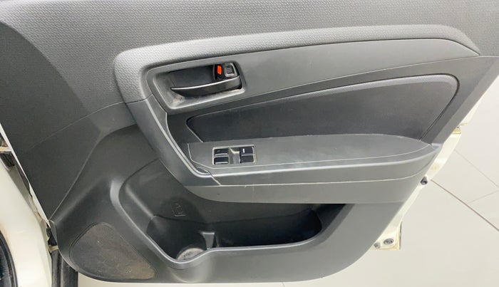 2018 Maruti Vitara Brezza LDI, Diesel, Manual, 54,883 km, Driver Side Door Panels Control