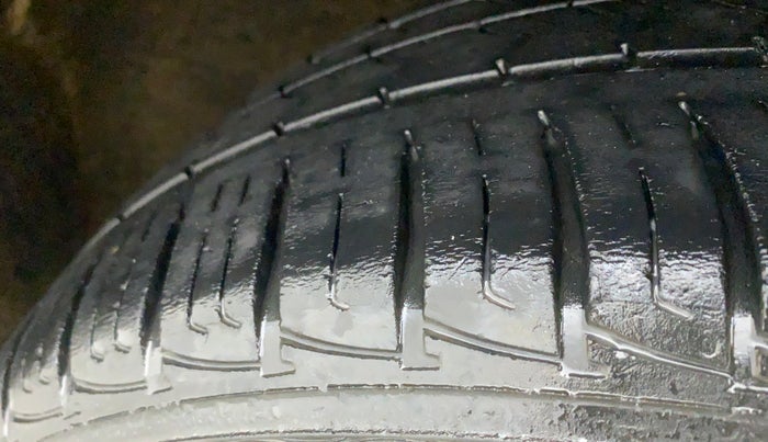 2018 Maruti Vitara Brezza LDI, Diesel, Manual, 54,883 km, Left Rear Tyre Tread