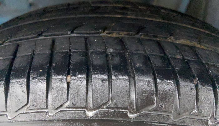 2019 Tata Tiago XZ+ 1.2 Revotron, Petrol, Manual, 29,419 km, Left Rear Tyre Tread