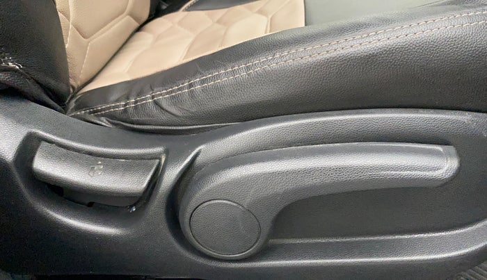 2018 Hyundai Elite i20 ASTA 1.2, Petrol, Manual, 57,377 km, Driver Side Adjustment Panel