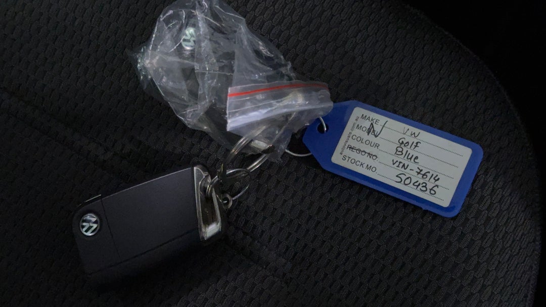 2018 Volkswagen Golf 110 Tsi Comfortline, Automatic, 104628 km, Key Close-up