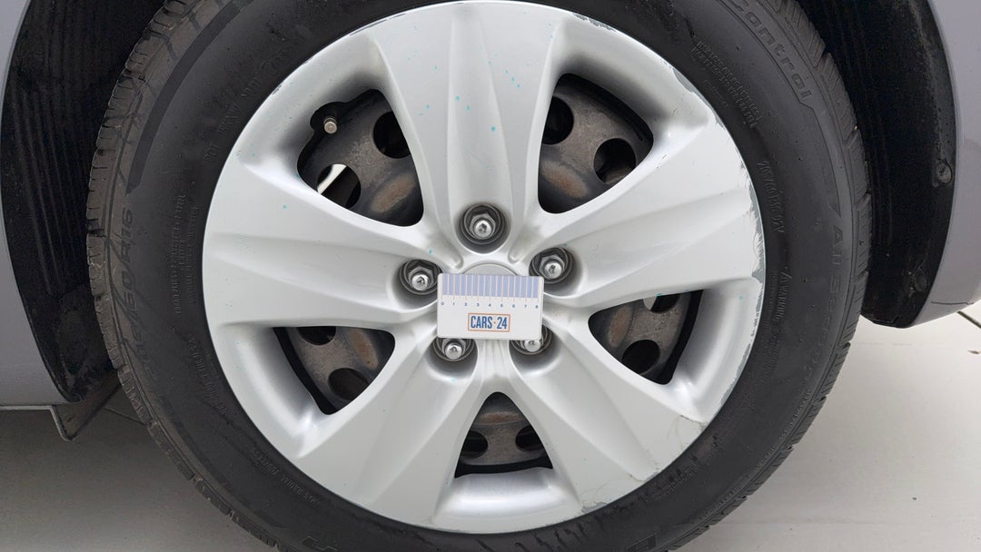 Wheels Hubcap Rear LHS Gutter Rash