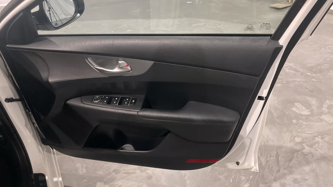 2023 Kia Cerato S, Automatic, 44756 km, Speaker View