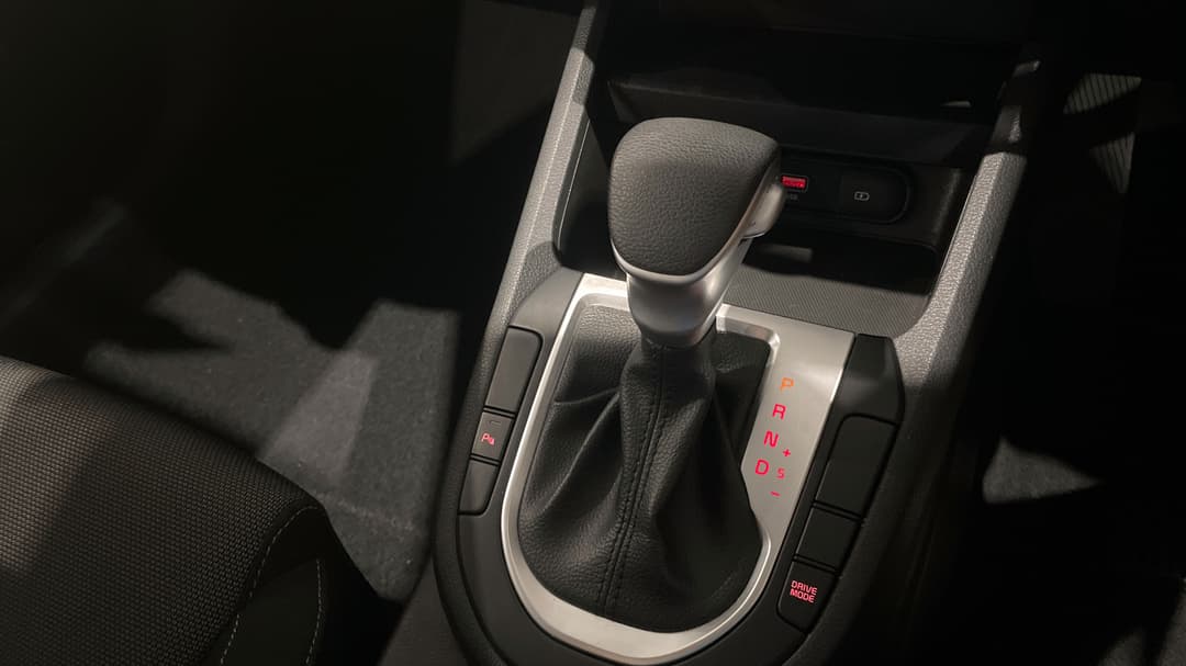 2023 Kia Cerato S, Automatic, 44756 km, Gear Lever 