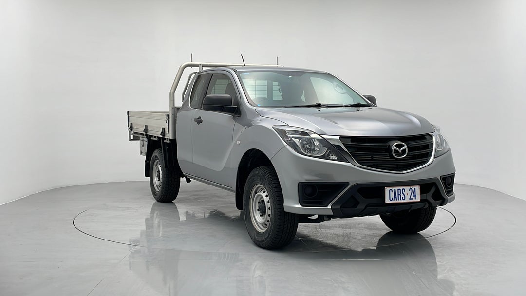 Right Front Diagonal (45- Degree) View