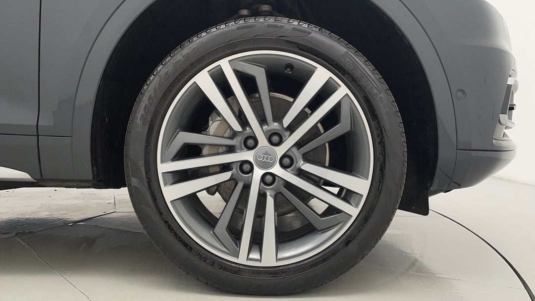 2019 Audi Q5 40 Tdi Quattro Sport, Automatic, 62221 km, Right Front Wheel
