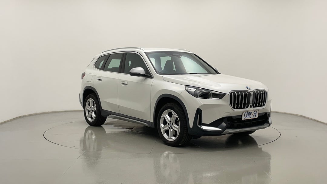 Right Front Diagonal (45- Degree) View