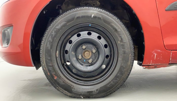 2013 Maruti Swift VXI D, Petrol, Manual, 36,750 km, Left Front Wheel