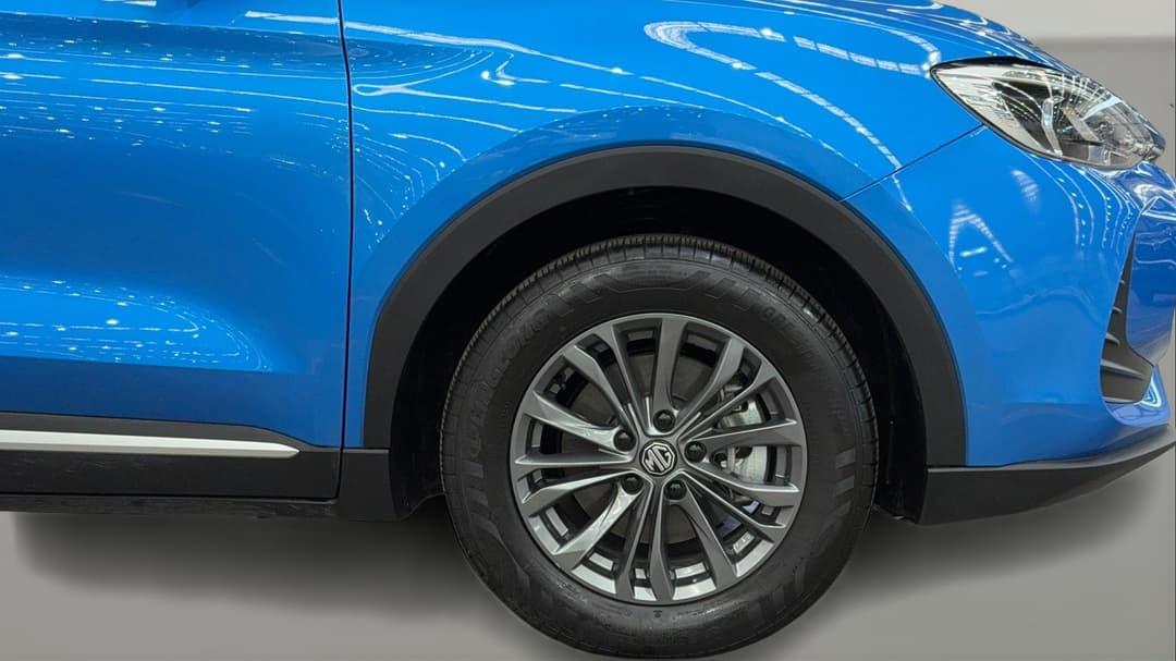 2025 MG ZS Excite, Automatic, 9640 km, Right Front Wheel