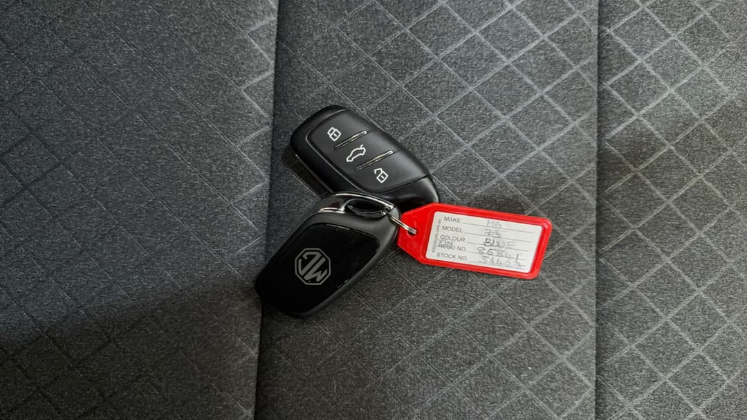 2025 MG ZS Excite, Automatic, 9640 km, Key Close-up