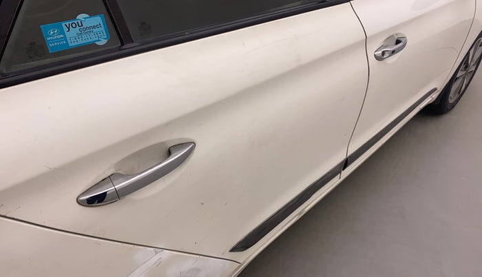 2016 Hyundai Elite i20 ASTA 1.2 (O), Petrol, Manual, 40,143 km, Right rear door - Slightly dented