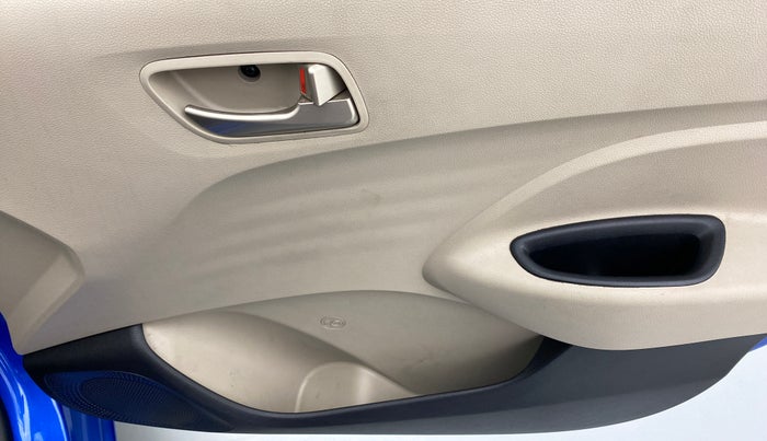 2019 Hyundai NEW SANTRO ASTA 1.1 MT, Petrol, Manual, 3,728 km, Driver Side Door Panels Control