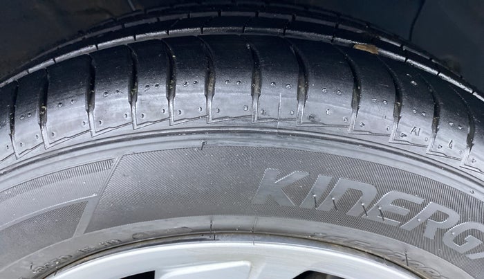 2019 Hyundai NEW SANTRO ASTA 1.1 MT, Petrol, Manual, 3,728 km, Right Front Tyre Tread