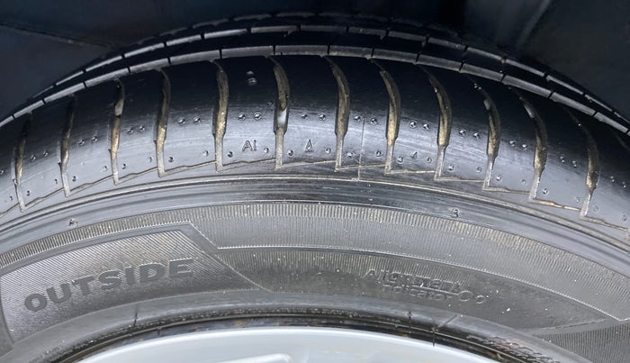 2019 Hyundai NEW SANTRO ASTA 1.1 MT, Petrol, Manual, 3,728 km, Left Rear Tyre Tread