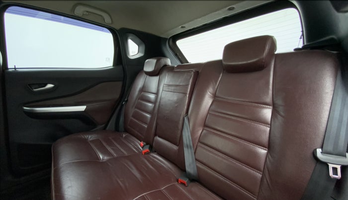 2021 Nissan MAGNITE XV  TURBO MT, Petrol, Manual, 18,953 km, Right Side Rear Door Cabin