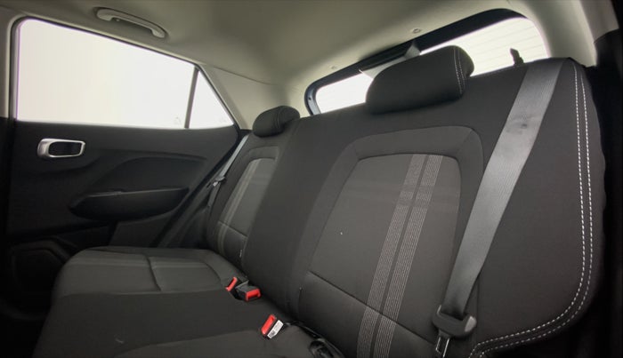 2021 Hyundai VENUE 1.0L Turbo GDI SX MT, Petrol, Manual, 7,948 km, Right Side Rear Door Cabin