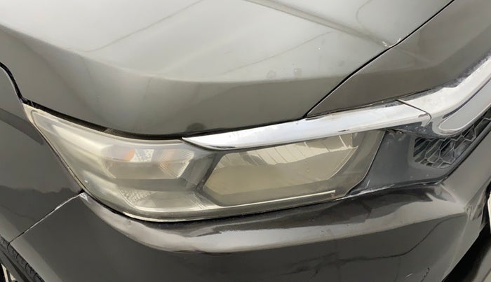 2018 Honda Amaze 1.2L I-VTEC S, CNG, Manual, 98,215 km, Right headlight - Faded