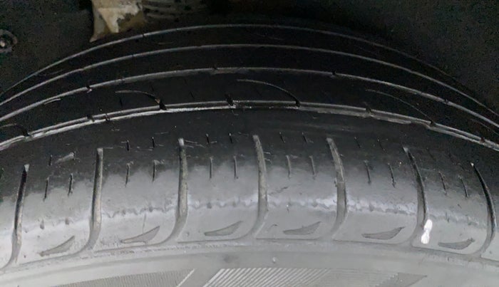 2017 Hyundai Tucson 4WD AT GLS DIESEL, Diesel, Automatic, 72,884 km, Right Rear Tyre Tread