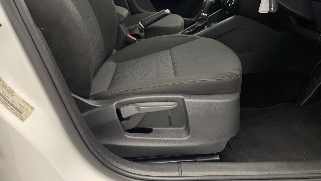 2019 SKODA Octavia 110 Tsi, Automatic, 72277 km, Drivers Side Adjustment Panel