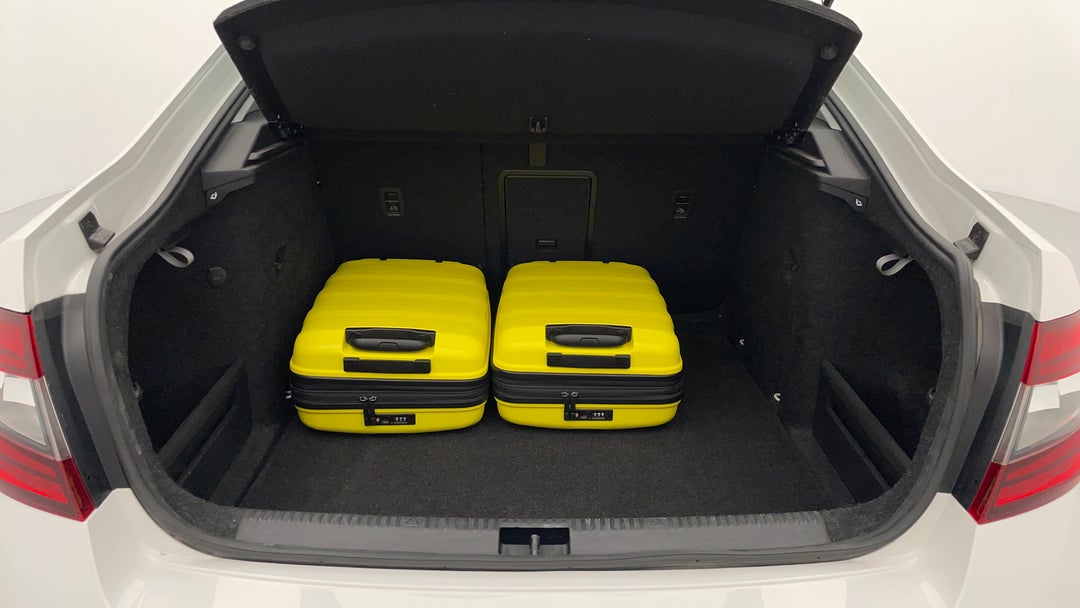 2019 SKODA Octavia 110 Tsi, Automatic, 72277 km, Boot Inside View with Luggage