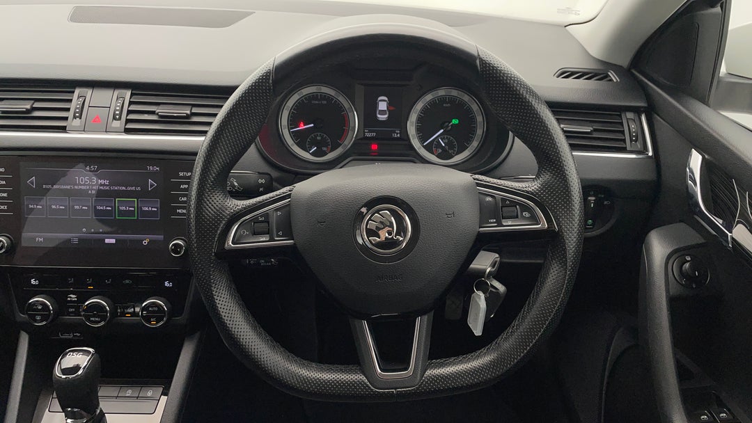 2019 SKODA Octavia 110 Tsi, Automatic, 72277 km, Steering Wheel Close-up