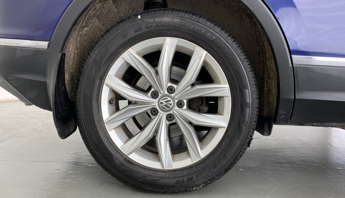 2018 Volkswagen TIGUAN HIGHLINE A/T, Diesel, Automatic, 88,907 km, Right Rear Wheel