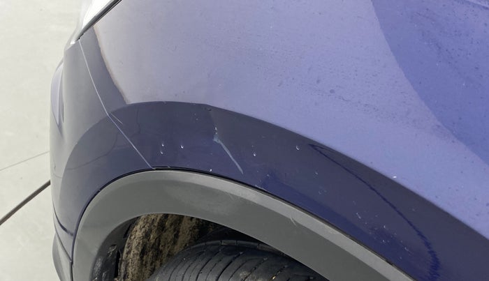2018 Volkswagen TIGUAN HIGHLINE A/T, Diesel, Automatic, 88,907 km, Left fender - Slightly dented