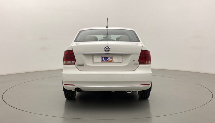2016 Volkswagen Vento 1.2 TSI HIGHLINE PLUS AT, Petrol, Automatic, 49,345 km, Back/Rear