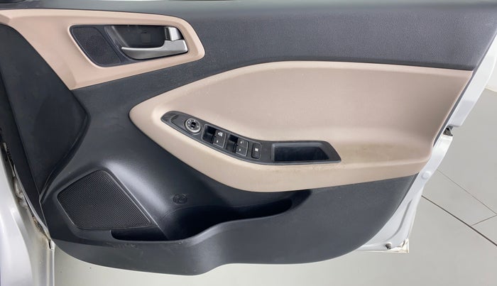 2018 Hyundai Elite i20 Magna Executive 1.2, Petrol, Manual, 20,041 km, Driver Side Door Panels Control