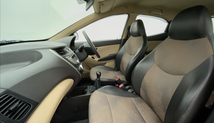 2016 Hyundai Eon MAGNA PLUS, Petrol, Manual, 22,817 km, Right Side Front Door Cabin