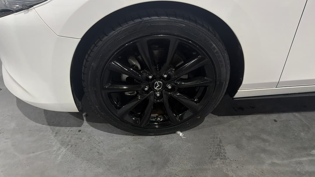 2023 Mazda Mazda3 G25 Astina, Automatic, 37408 km, Left Front Wheel