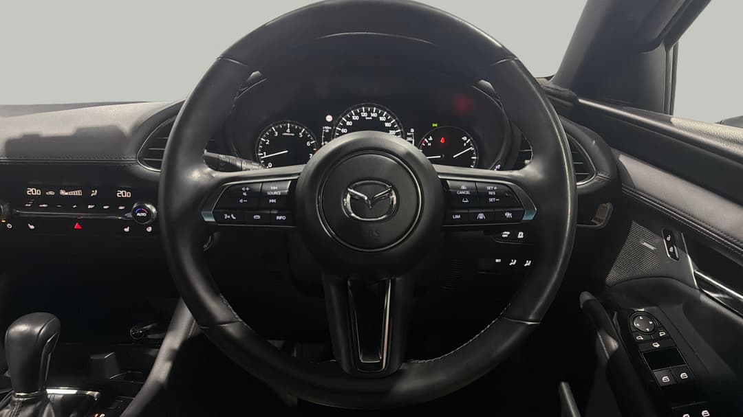 2023 Mazda Mazda3 G25 Astina, Automatic, 37408 km, Steering Wheel Close-up