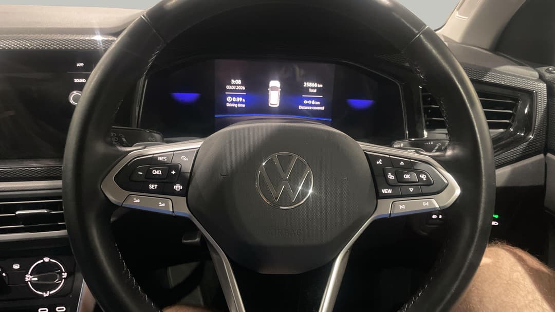 2024 Volkswagen Polo Life, Automatic, 25966 km, Steering Wheel Close-up