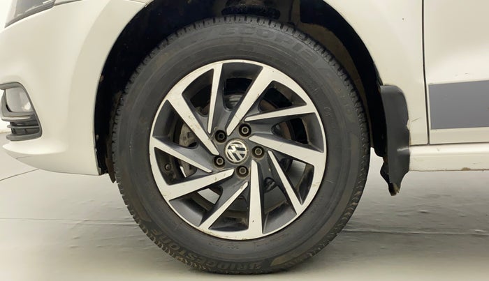 2017 Volkswagen Polo COMFORTLINE 1.2L, Petrol, Manual, 57,238 km, Left Front Wheel