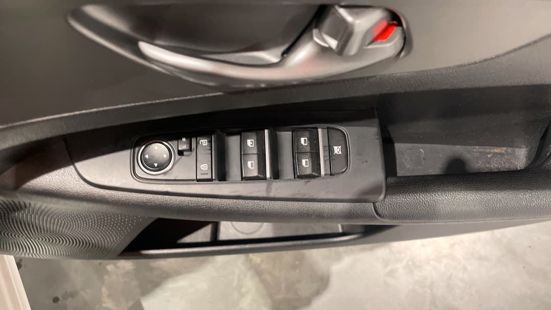 2020 Kia Cerato S, Automatic, 64380 km, Drivers Side Door Panel Controls